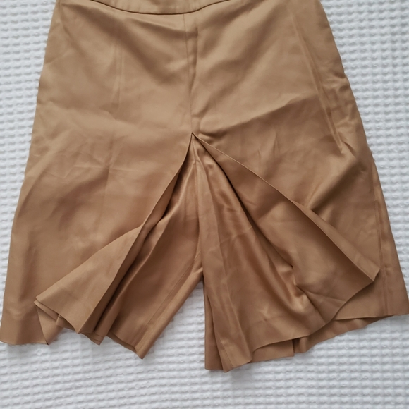 NEW Carolina Herrera retro tan flat front high waisted silk gaucho shorts 8 - Picture 5 of 9